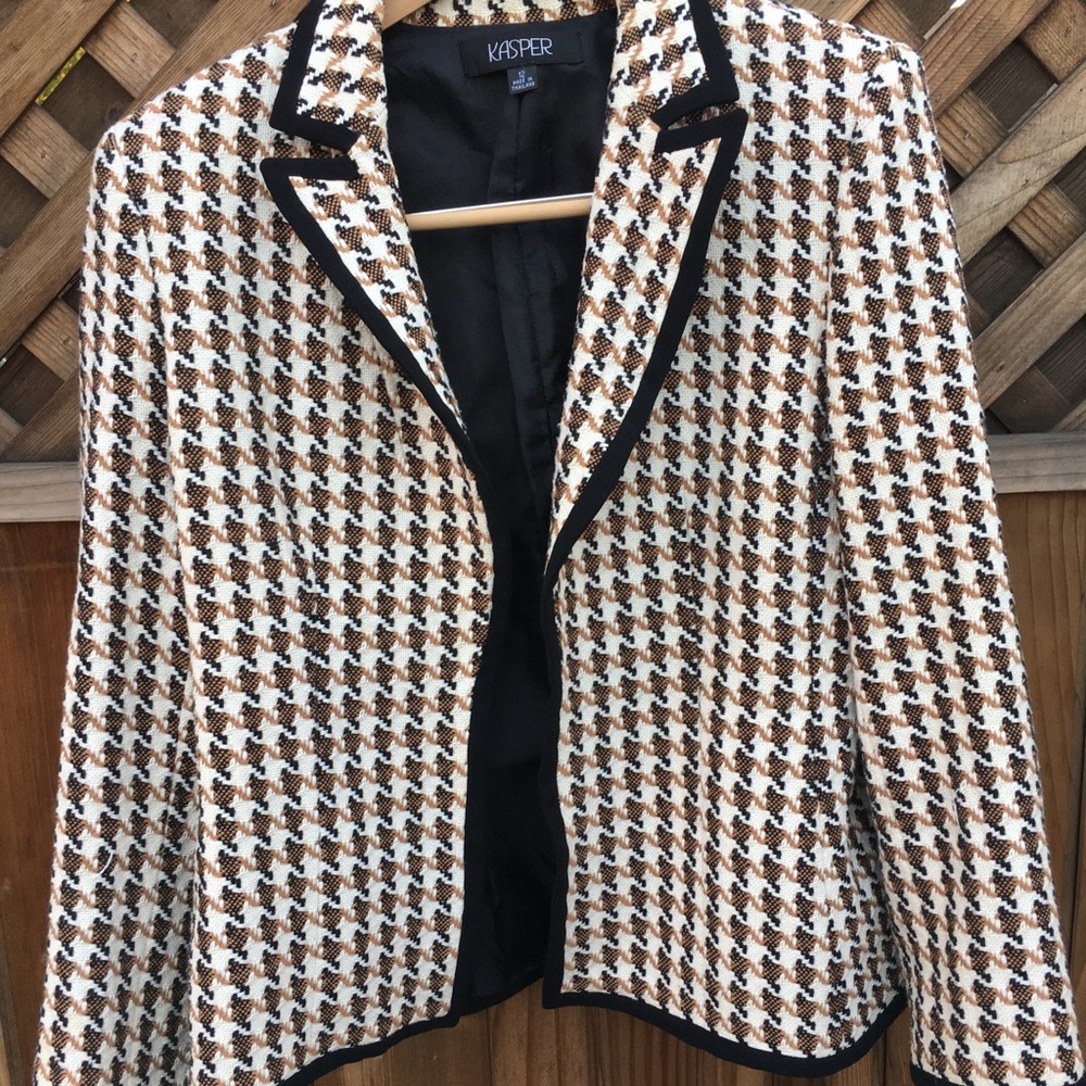 Kasper houndstooth coat
